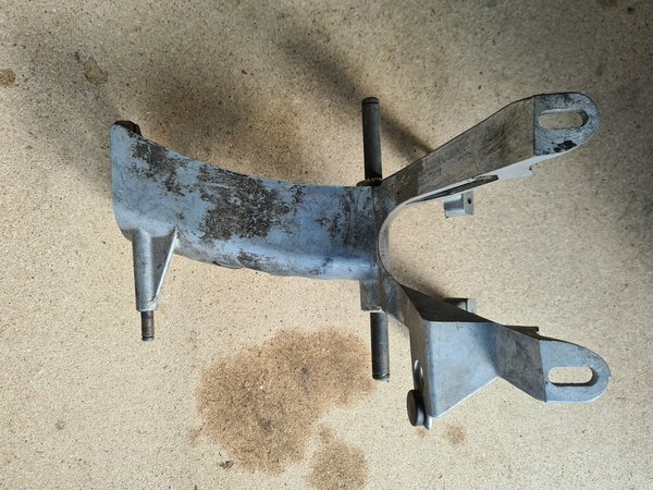 AUDI COUPE TYP 81 85 ,PEDAL BLOCK BREMSE KUPPLUNG ,   811721115A